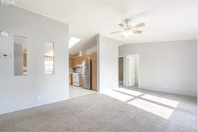 860 W Ellendale Ave, Dallas, OR 97338 - Photo 14