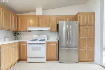 860 W Ellendale Ave, Dallas, OR 97338 - Photo 20