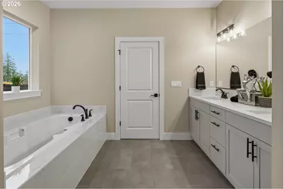 15985 Barlow Trail Ln, Oregon City, OR 97045 - Photo 12