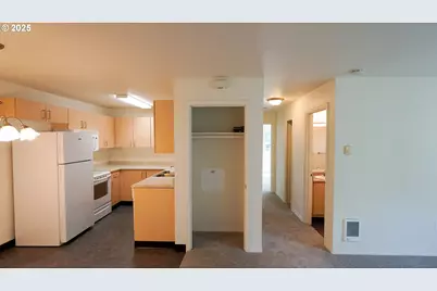 9234 SE Division St #110, Portland, OR 97266 - Photo 4