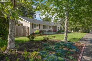 4065 Munsel Creek Dr, Florence, OR 97439 - Photo 2