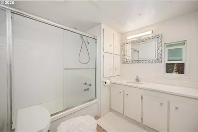 1600 Rhododendron Dr #129, Florence, OR 97439 - Photo 8