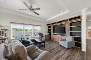 309 Deschutes Ln, Roseburg, OR 97471 - Photo 10