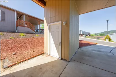 309 Deschutes Ln #136, Roseburg, OR 97471 - Photo 24