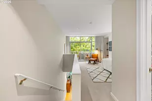 819 S Pennoyer St, Portland, OR 97239 - Photo 20