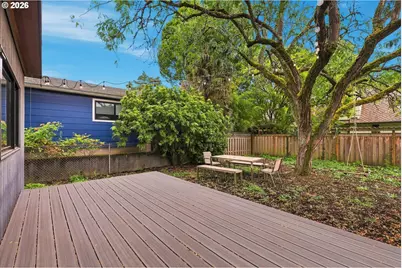 2540 SE Clay St, Portland, OR 97214 - Photo 38