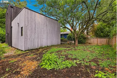 2540 SE Clay St, Portland, OR 97214 - Photo 42