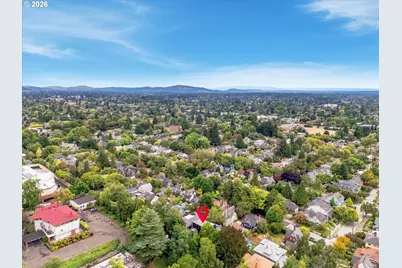 2540 SE Clay St, Portland, OR 97214 - Photo 46