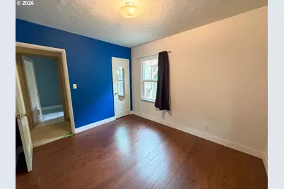 738 W Union St, Roseburg, OR 97471 - Photo 12