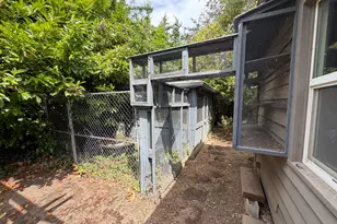 738 W Union St, Roseburg, OR 97471 - Photo 24