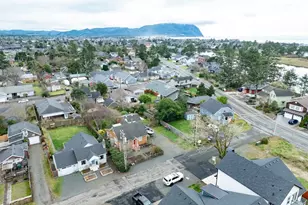 811 17th Ave, Seaside, OR 97138 - Photo 28