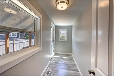 811 17th Ave, Seaside, OR 97138 - Photo 16