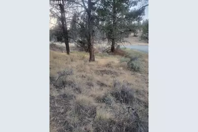 5834 NW Combs St, Prineville, OR 97754 - Photo 2