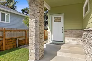 2013 NE 58th St, Lincoln City, OR 97367 - Photo 2
