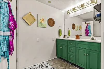 5736 A St, Springfield, OR 97478 - Photo 16