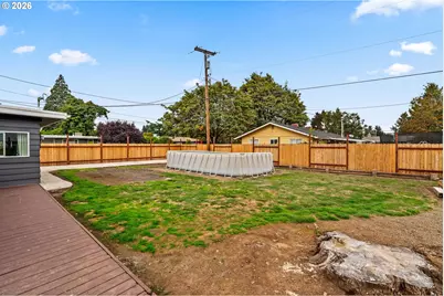 4687 Leona Ct, Eugene, OR 97402 - Photo 38