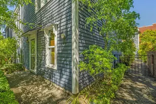 2017 NW Irving St, Portland, OR 97209 - Photo 2