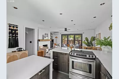 2017 NW Irving St, Portland, OR 97209 - Photo 8