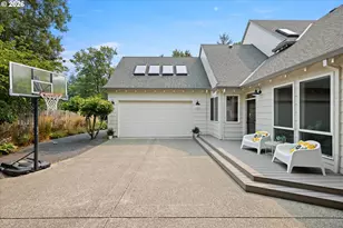 10879 NW Supreme Ct, Portland, OR 97229 - Photo 30