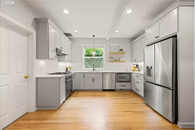 10879 NW Supreme Ct, Portland, OR 97229 - Photo 14