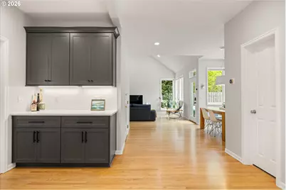 10879 NW Supreme Ct, Portland, OR 97229 - Photo 16