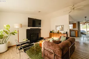 1309 SE 135th Ave, Portland, OR 97233 - Photo 4