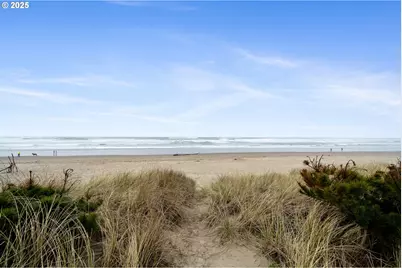 229 S Pacific St, Rockaway Beach, OR 97136 - Photo 18