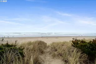 229 S Pacific St, Rockaway Beach, OR 97136 - Photo 18