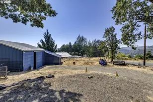 9326 SW Summit Ave, Gaston, OR 97119 - Photo 26
