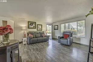 9326 SW Summit Ave, Gaston, OR 97119 - Photo 4