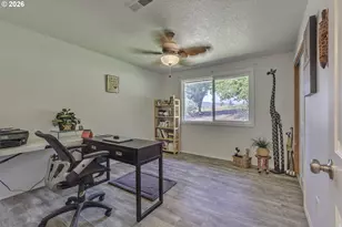 9326 SW Summit Ave, Gaston, OR 97119 - Photo 16
