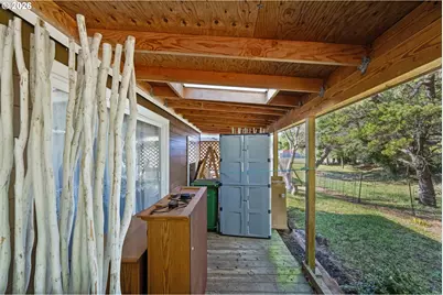 1030 June Ave, Bandon, OR 97411 - Photo 22