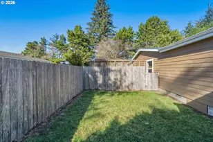 1030 June Ave, Bandon, OR 97411 - Photo 30