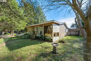 1030 June Ave, Bandon, OR 97411 - Photo 32