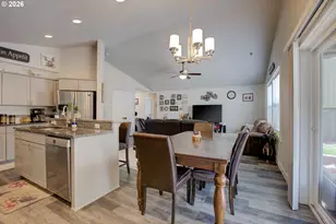 623 SE Garden Way Dr, Winston, OR 97496 - Photo 10