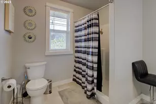 623 SE Garden Way Dr, Winston, OR 97496 - Photo 24