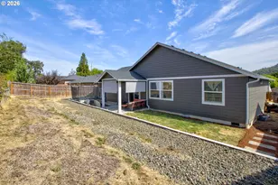 623 SE Garden Way Dr, Winston, OR 97496 - Photo 38
