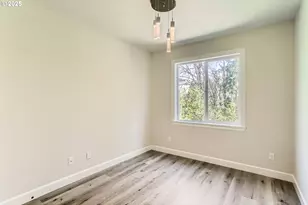 5802 NW Bannister Dr, Portland, OR 97229 - Photo 10