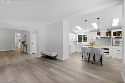 17717 Highway 58, Crescent Lake, OR 97733 - Photo 10