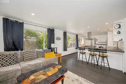 2265 24th St, Florence, OR 97439 - Photo 12