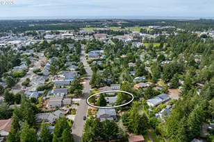 2265 24th St, Florence, OR 97439 - Photo 34