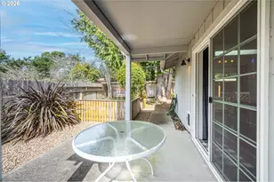 2265 24th St, Florence, OR 97439 - Photo 30