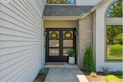 16428 NE San Rafael Dr, Portland, OR 97230 - Photo 4