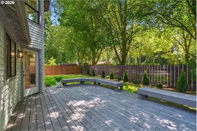 16428 NE San Rafael Dr, Portland, OR 97230 - Photo 44