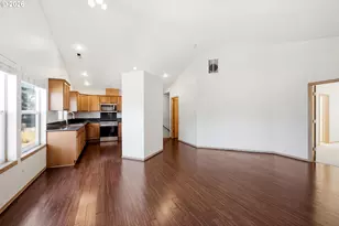 2751 SE 174th Ave, Portland, OR 97236 - Photo 10