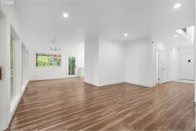 6817 SE 144th Ave, Portland, OR 97236 - Photo 16