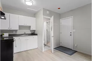 234 NE Cleveland Ave, Gresham, OR 97030 - Photo 6