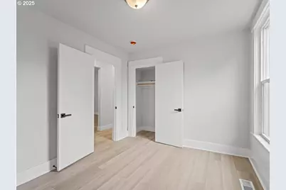 234 NE Cleveland Ave, Gresham, OR 97030 - Photo 18