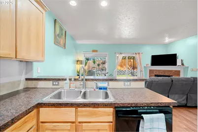 5797 SE 18th Ct, Gresham, OR 97080 - Photo 4