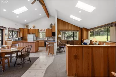 924 Lou Gray Dr, Myrtle Creek, OR 97457 - Photo 16